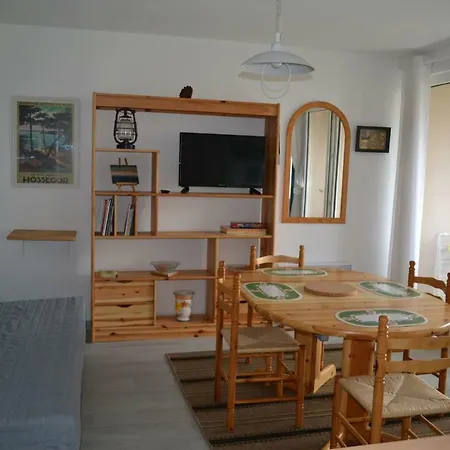 Apartman A 50m De La *